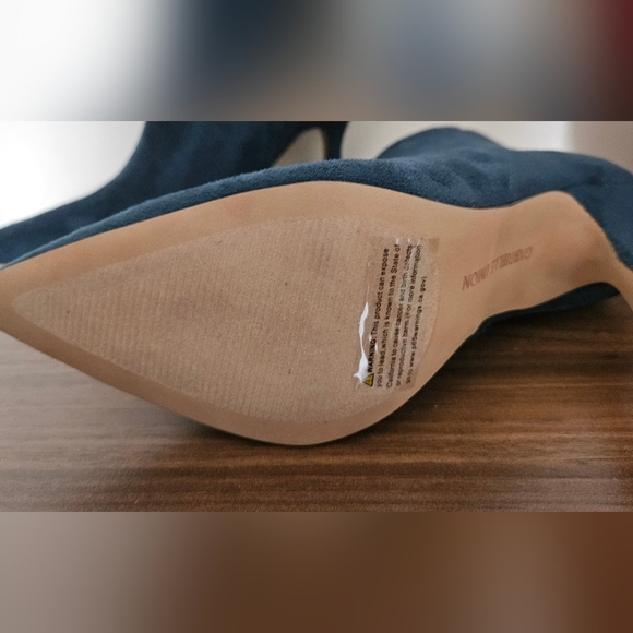 Vibrant Teal Faux Suede, Pointed-Toe, Heeled Ankle Boot NWT - Picture 4 of 7